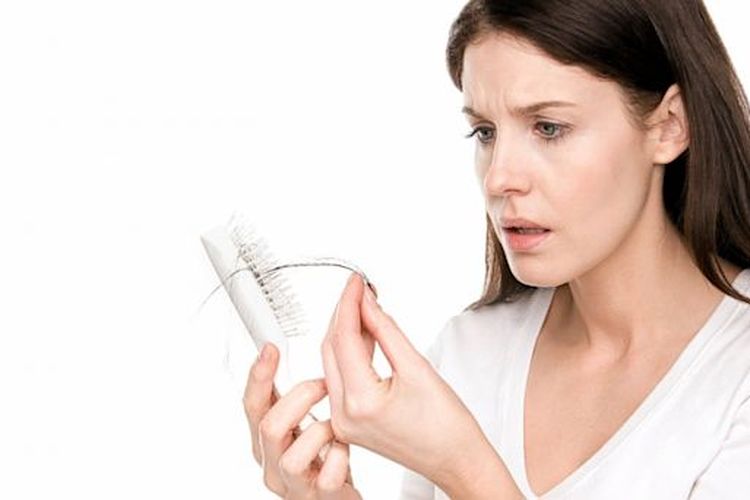 Rambut Rontok Setelah Melahirkan, Ternyata Ini Penyebabnya