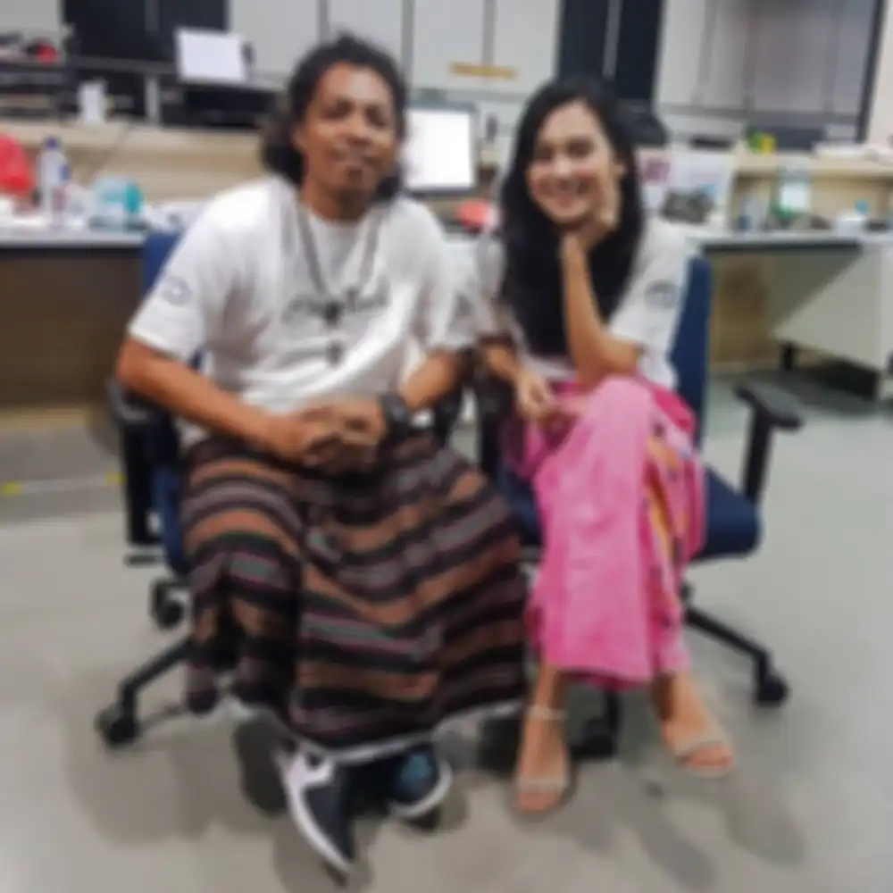 Indah Permatasari dan Arie Kriting