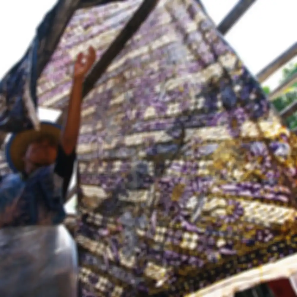 Batik Lasem (Kurniawan Adi Nugroho di Jogja/Intisari)
