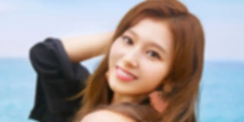 Sana TWICE