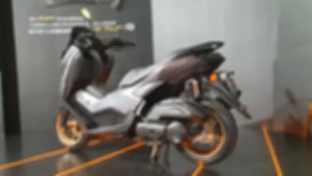 Suspensi Yamaha NMAX Turbo banyak ubahan yang diklaim bikin lebih nyaman dan gak gampang mentok lagi.