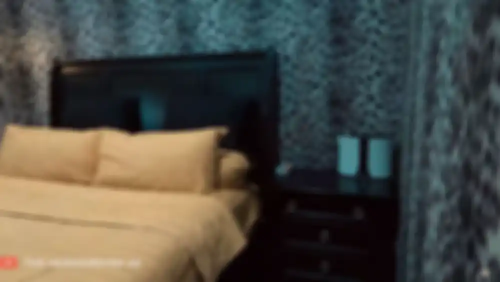 Kamar tidur di rumah orangtua Anang Hermansyah.