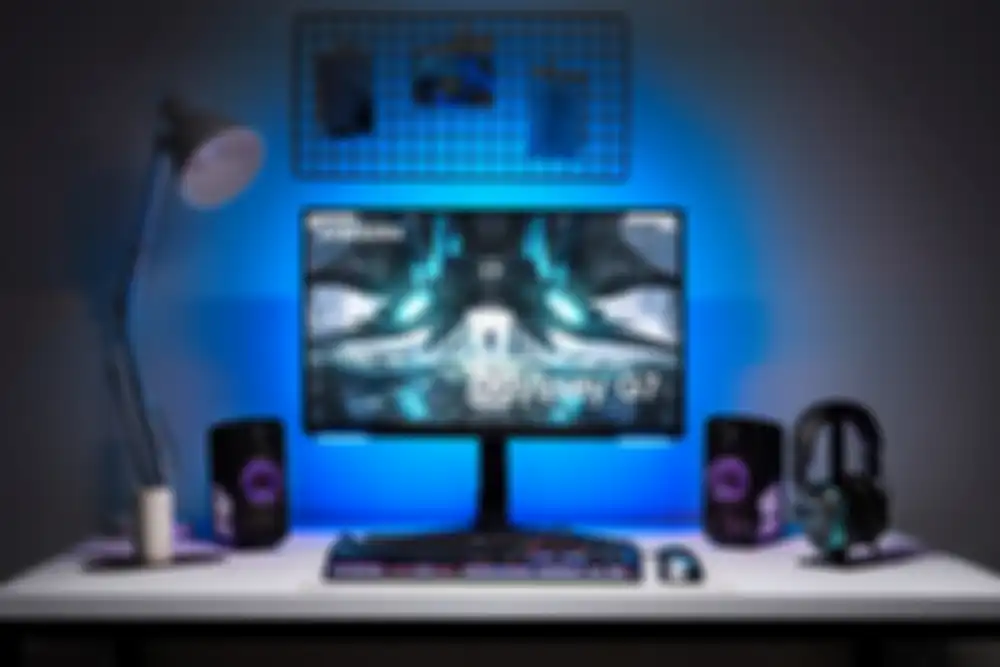 Salah satu seri monitor gaming Samsung yang baru saja tersedia secara global, yakni Tiga monitor gaming Samsung dengan nama seri Samsung Odyssey G70A