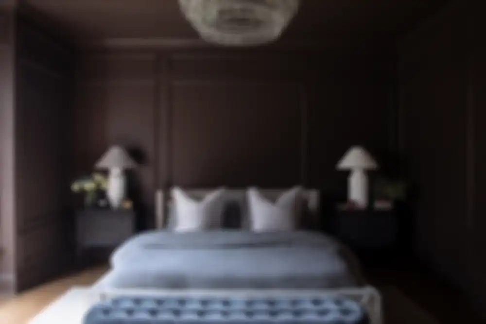 Contoh kamar dengan warna dark brown