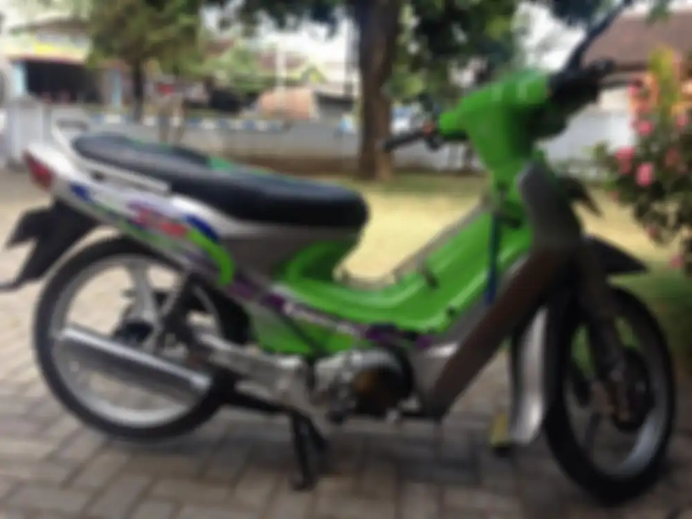 Kaze warna hijau meski merek Kawasaki tapi kurang diminati di zamannya
