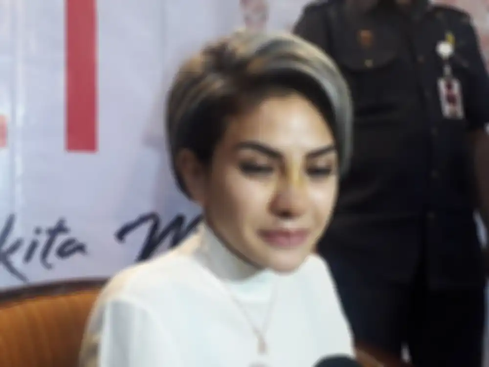 Nikita Mirzani saat ditemui tim Grid.ID di Gramedia Matraman, Jakarta Timur pada Rabu (23/10/2019). Nikita Mirzani mengaku mengoperasi plastik beberapa bagian tubuhnya di Korea Selatan.