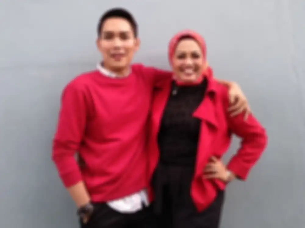 Elly Sugigi dan Aditya Gumelar