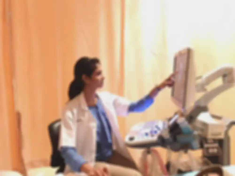 Terlepas foto Miss World Malaysia 2021 dengan gaun batik diserbu netizen +62, rupanya Lavanya Sivaji punya gelar mentereng. 