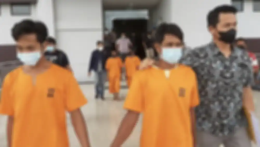 Mat Ari alias Anak Jenderal disebut menjadi pemodal dalam kegiatan pembalakan liar di kawasan hutan lindung Riau, Kapolda Riau geram.