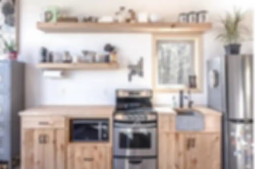 Desain kitchen set dapur minimalis yang simpel nan aesthetic ini bikin Ibu-ibu arisan sibuk memotret area memasak. Ini 14 foto inspirasinya.