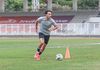 Usia Tak Jadi Masalah! John Herdman Buka Peluang Ezra Walian Kembali ke Timnas Indonesia di ASEAN Championship 2026