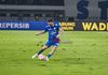 Bhayangkara FC Sebut Kapten Persib Marc Klok Rasis ke Pemainnya