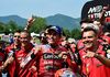 MotoGP Italia 2025 - Ducati Kecam Penggemar yang Cemooh Marc Marquez, Alien Jelaskan Kesalahpahaman Besar Saat Start Sprint Race