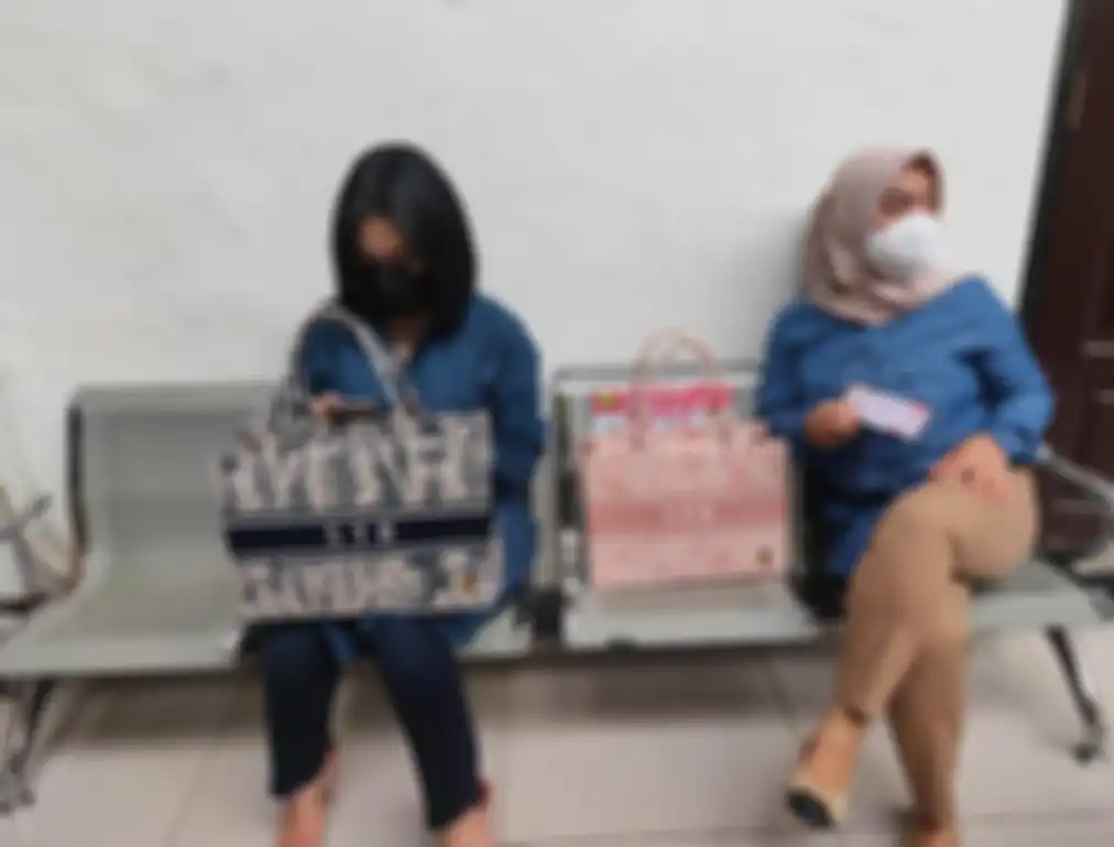 Syahrini dan Aisyahrani hadiri sidang di Pengadilan Negeri Jakarta Selatan pada Rabu (4/11/2020)