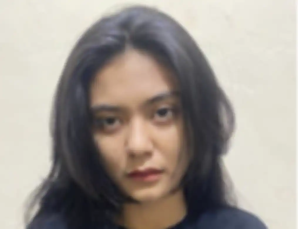 DJ Joice Challista yang bernama asli Anisa Choerunnisa ditangkap lagi ngamar bareng laki-laki sembari menikmati narkoba jenis sabu. 