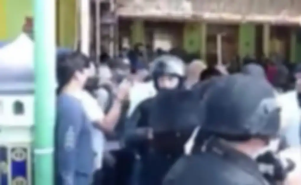 Polisi lagi-lagi gagal menangkap Bechi anak kiai Jombang. Ternyata ini sosok yang ditangkap di Ponpes Shiddiqiyyah Jombang.