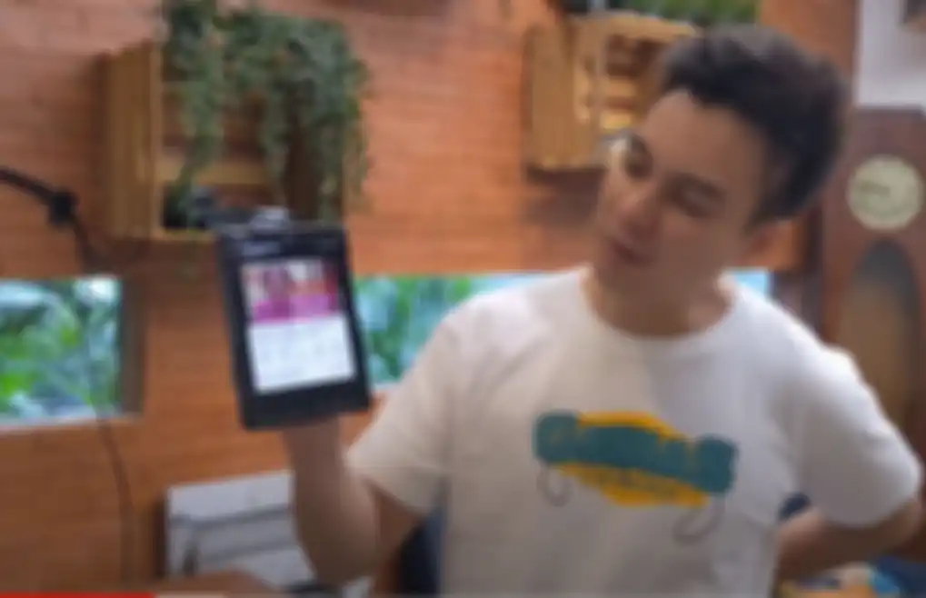 Baim Wong buka suara soal video yang menyebut namanya settingan soal giveaway.