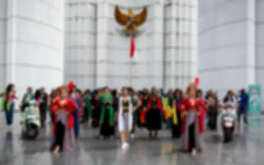 Selain riding, terdapat berbagai aktivitas seru lainnya yang diikuti oleh para peserta, salah satunya adalah Fashion Show.