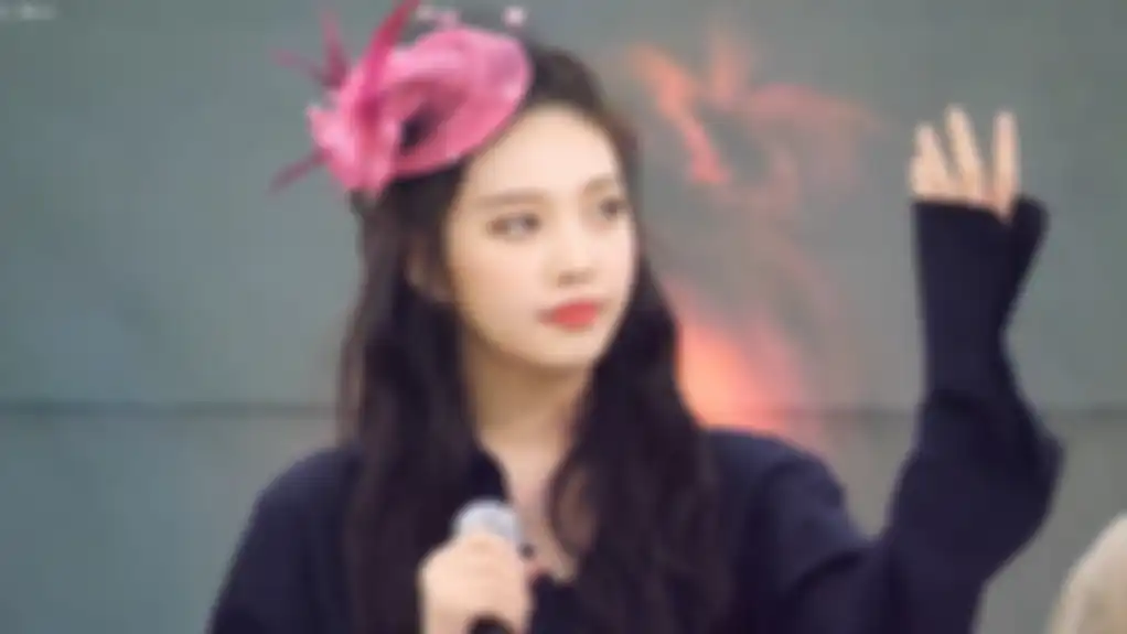 Joy Red Velvet
