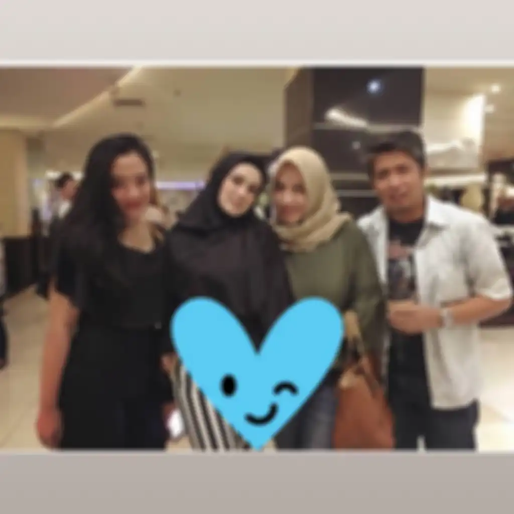 Mulan Jameela dan mantan suaminya buka bersama