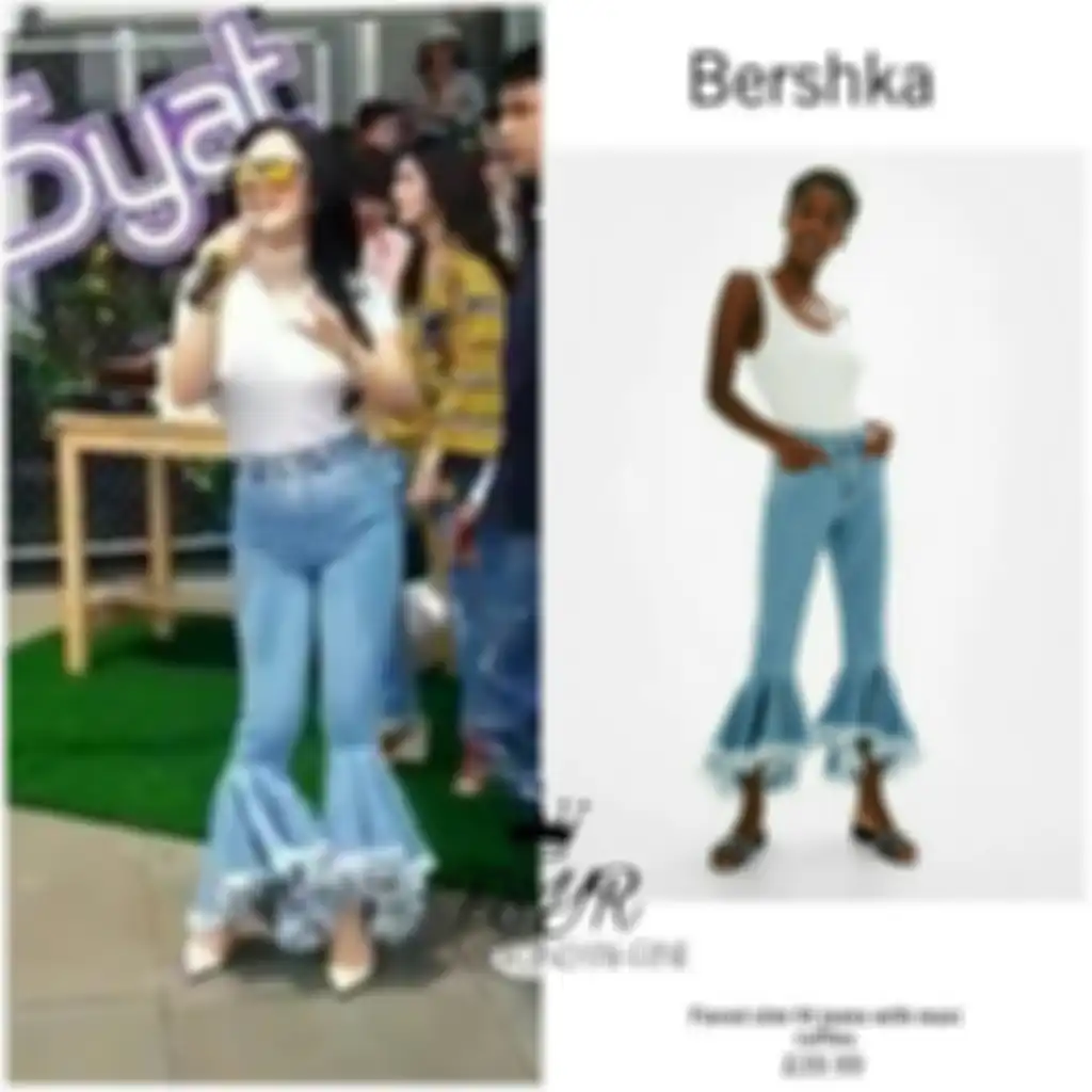 Foto jadul Syahrini kenakan celana jeans cutbray yang unik harga ratusan ribu rupiah