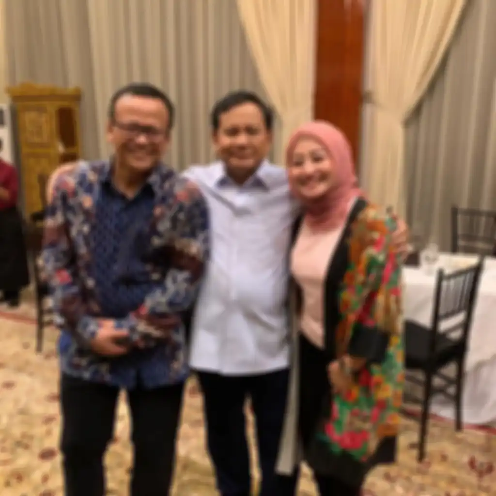 Keakraban Edhy Prabowo bersama sang istri dengan Prabowo Subianto