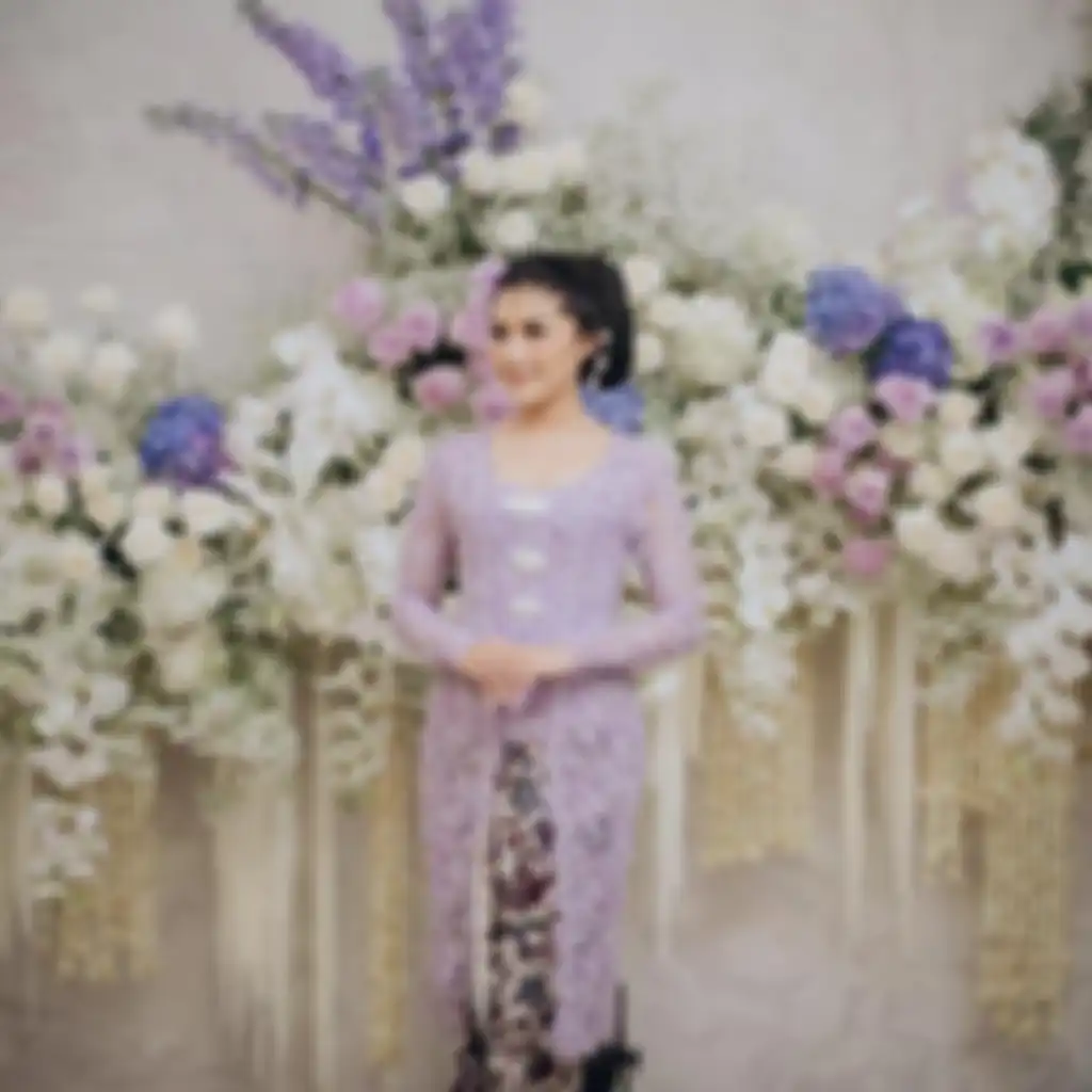 Kebaya Erina Gudono dalam malam Midodareni.