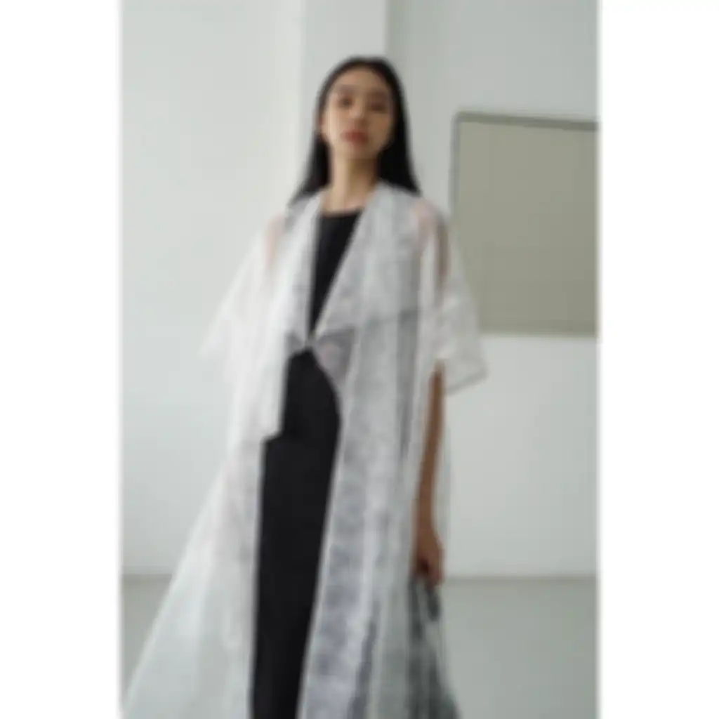 Outer putih baju lebaran 2023