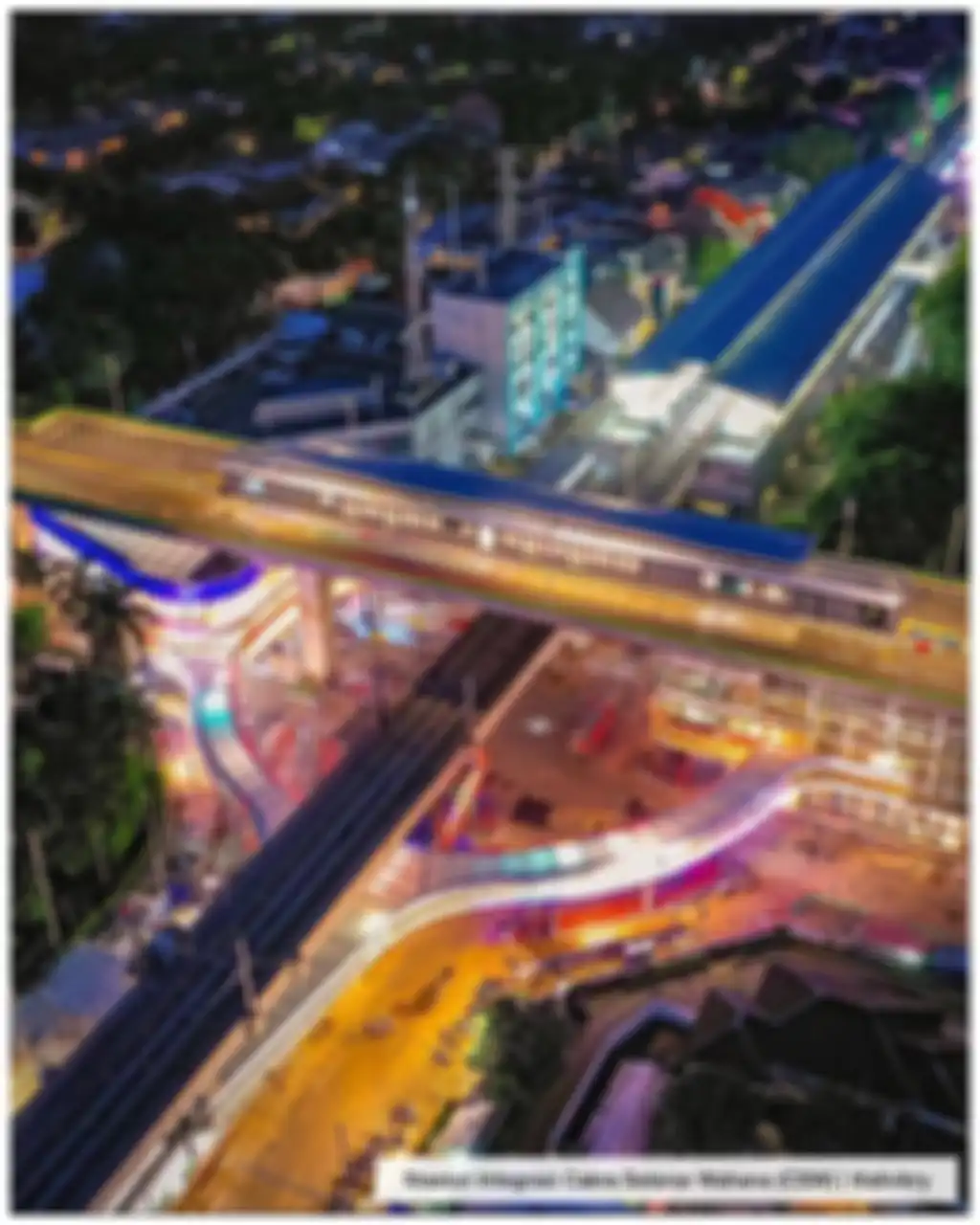 Foto skybridge MRT ASEAN yang menghubungkan antara halte Transjakarta koridor 1 dan 13 dengan stasiun kereta itu.