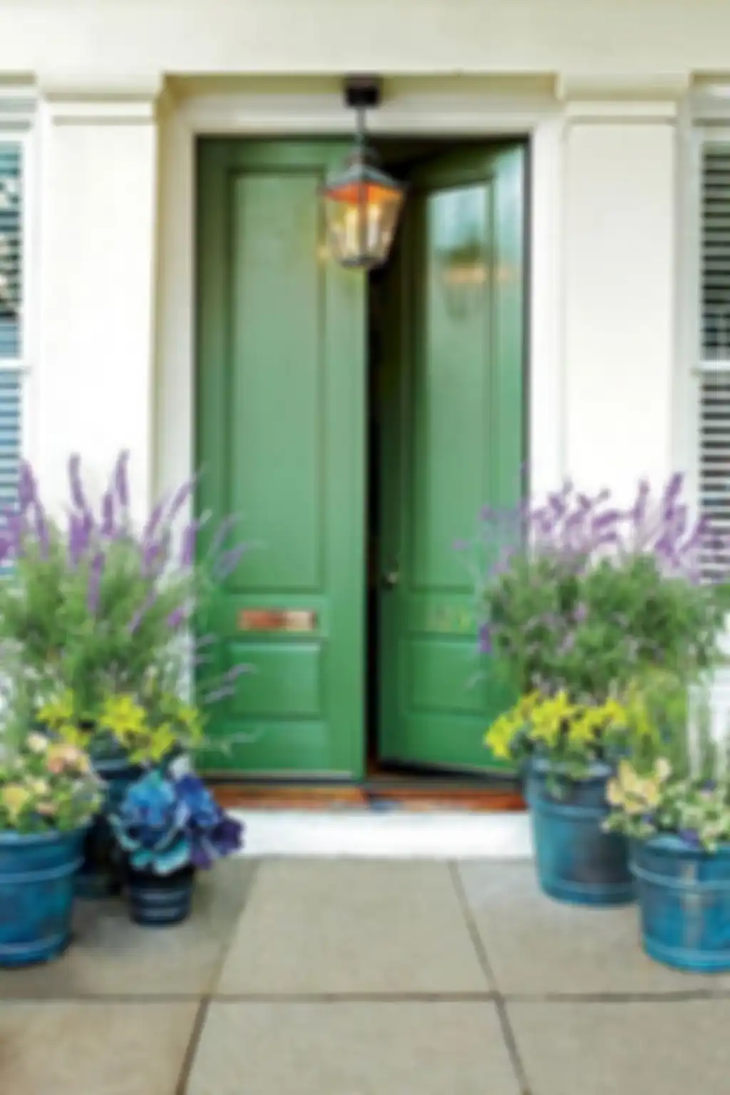 pintu depan