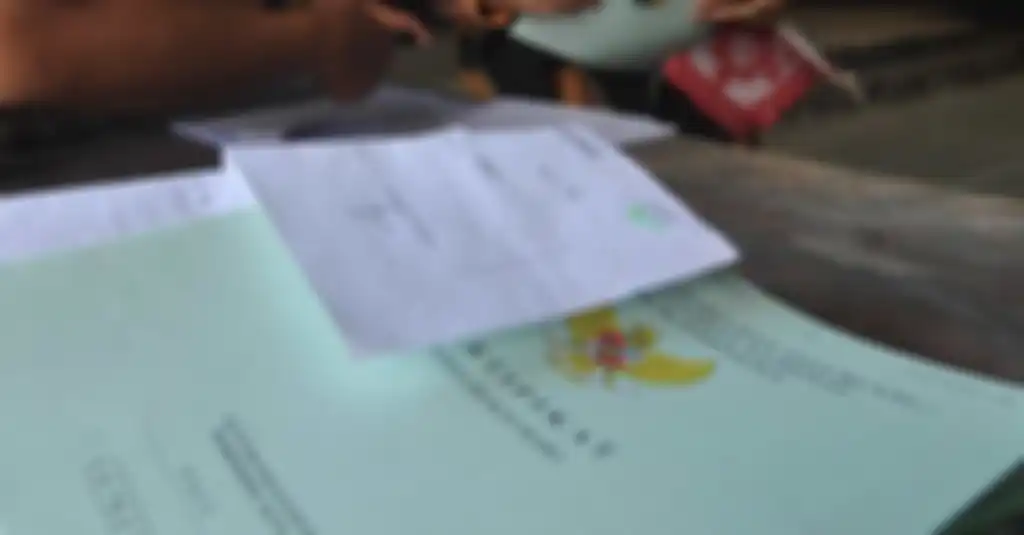 Ilustrasi mengurus balik nama di kantor ATR BPN.