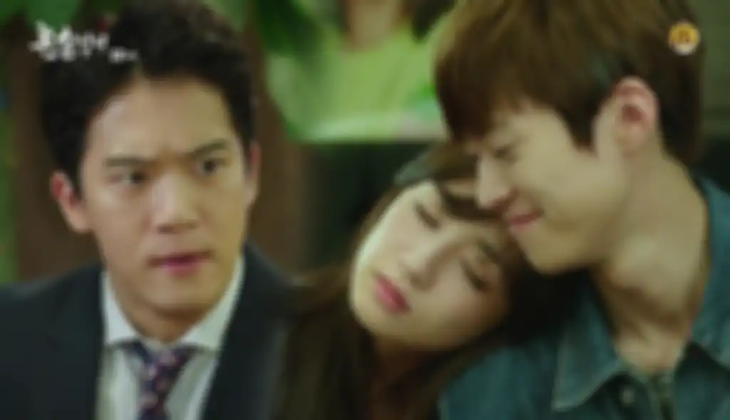 Drama Drinking Solo