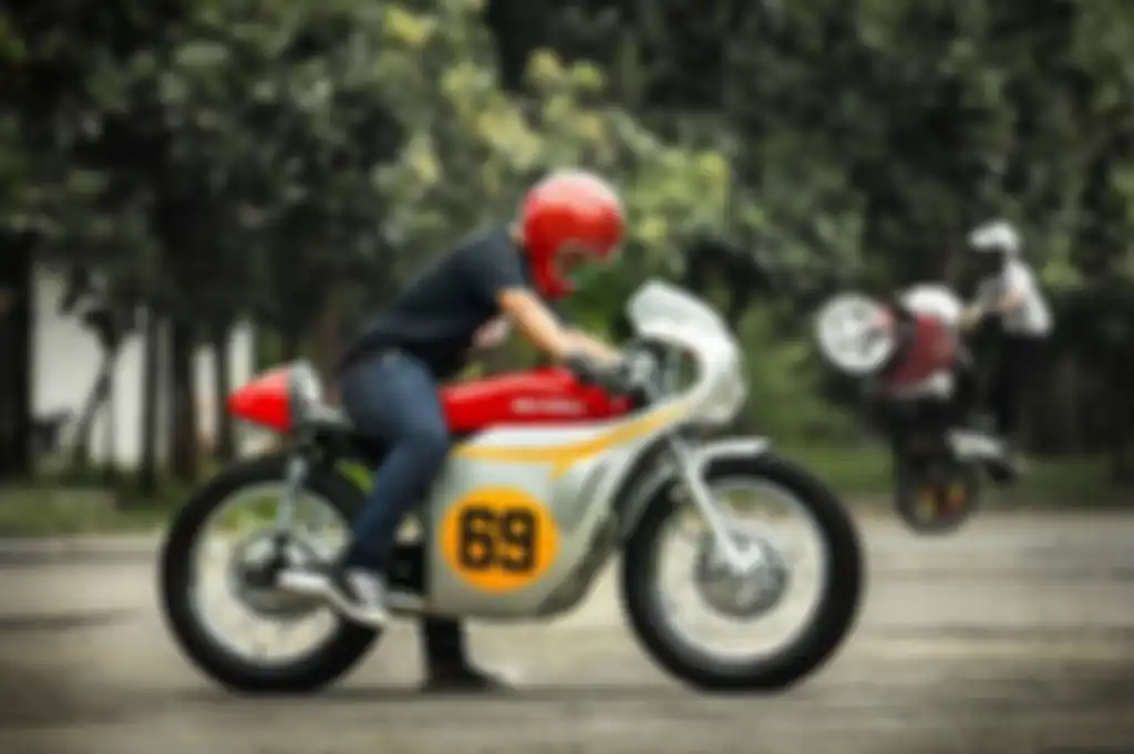 Honda Tiger custom cafe racer dari RRRG yang membuat Gibran kesengsem