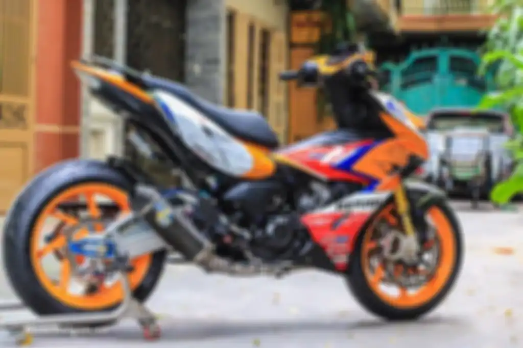 Modifikasi Honda Winner X, knalpot Leo Vince terpasang