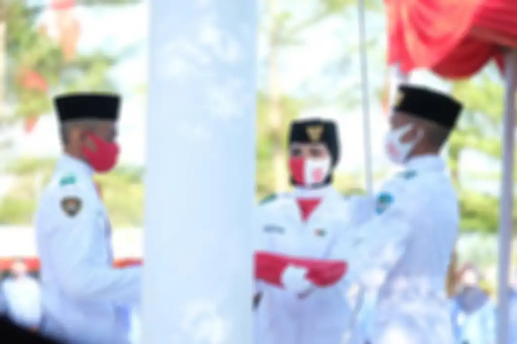 Paskibra bertugas saat upacara HUT RI ke-75  di Kabupaten Gowa  