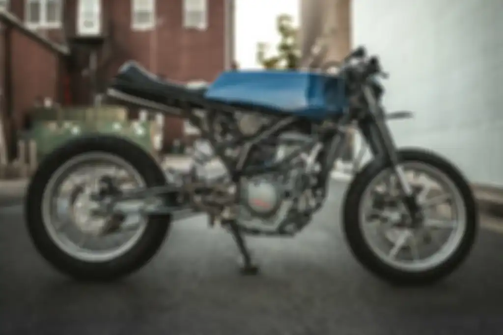 KTM RC390 custom cafe-tracker dari One-Up Moto Garage