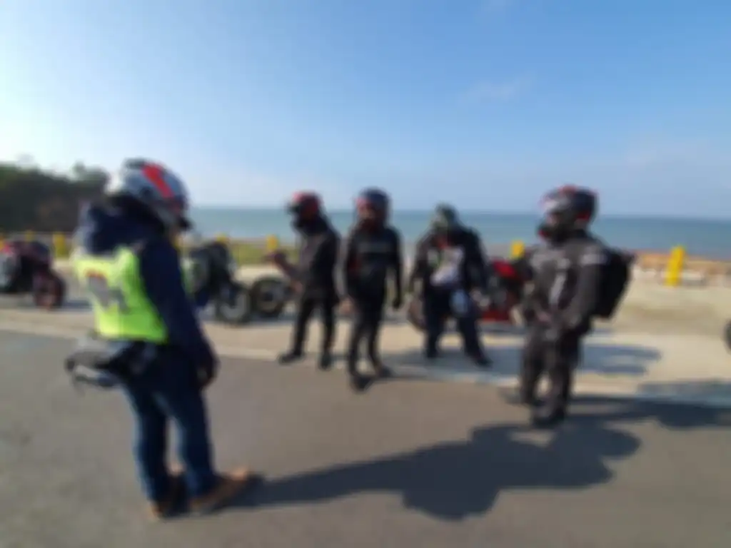 Touring dilakukan oleh 12 bikers Z900 Baikaa Indonesia