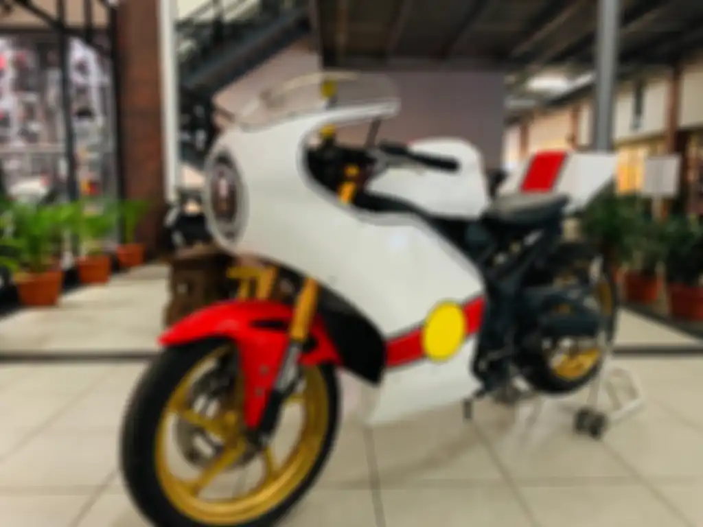 Yamaha R25 retro mirip motor balap Kenny Roberts, Yamaha YZF500
