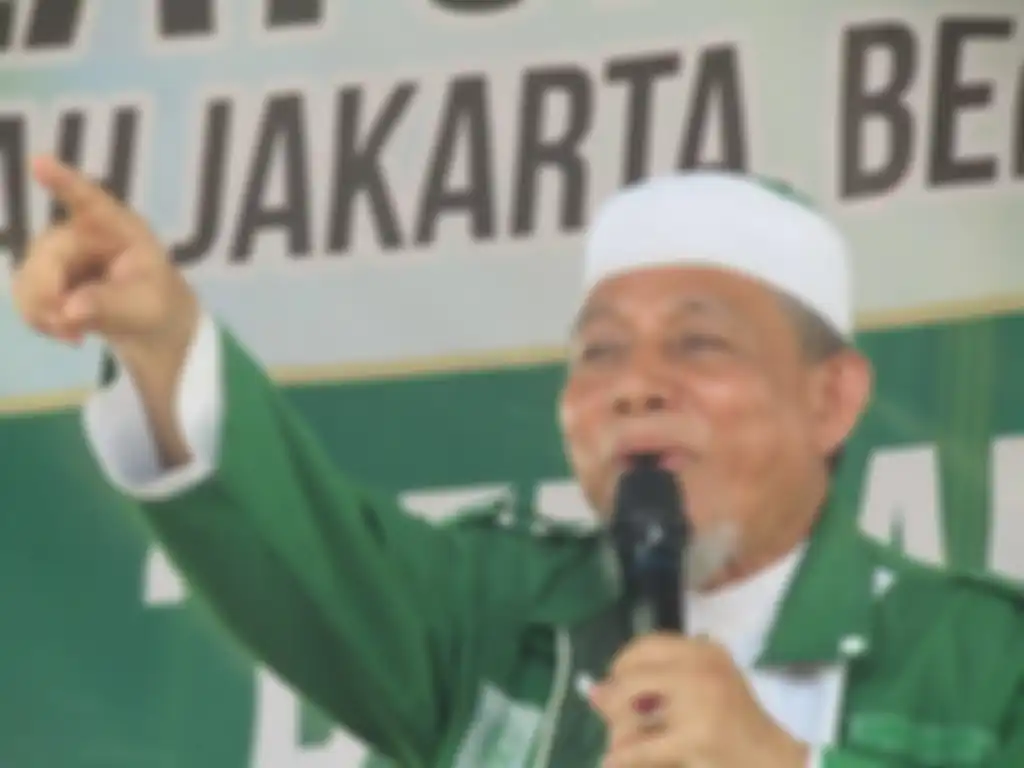 Abdul Qadir Hasan Baraja pendiri Khilafatul Muslimin mengaku dapat hikmah usaoi mengebom Candi Borobudur. Ini foto sosoknya. 