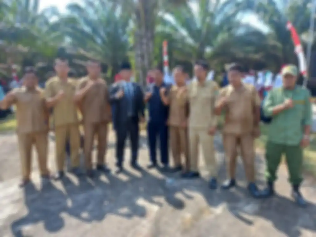 M. Zen Sukri, Anggota DPRD Fraksi Gerindra Kabupaten Muara Enim bersama kolega dan kerabatnya.