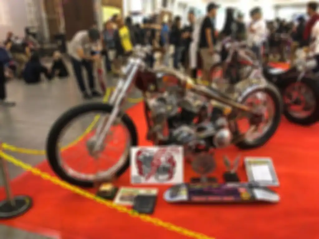 Modifikasi motor custom bergaya chopper garapan Queen Lekha Choppers 'SINAGA' jadi Best Custom Bike Show Kustomfest 2022.