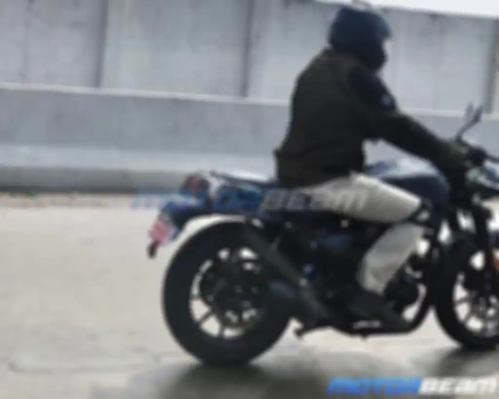 Motor baru dari Royal Enfield kena spy shot, Hunter atau Roadster?