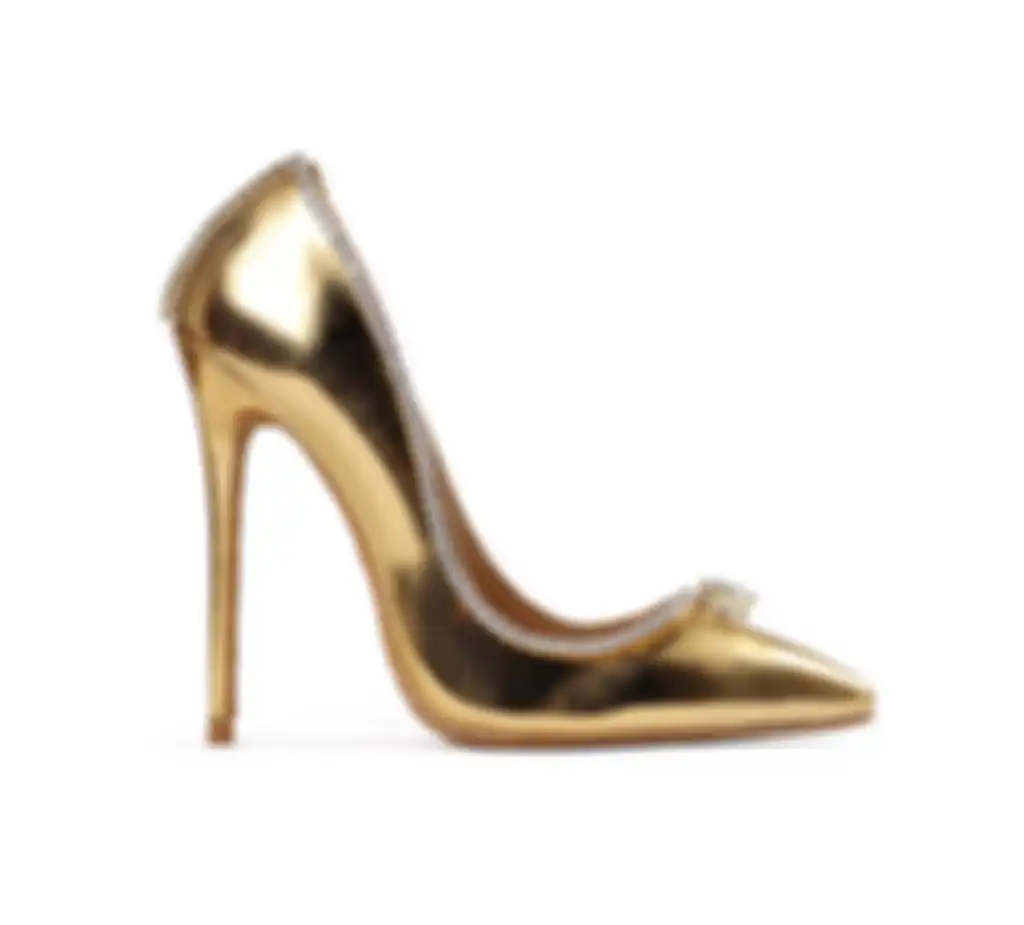 Passion Diamond Shoes seharga Rp 239 miliar