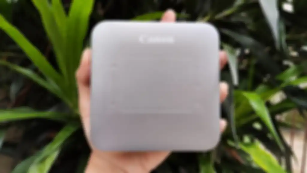 Hands-on proyektor Canon MP250