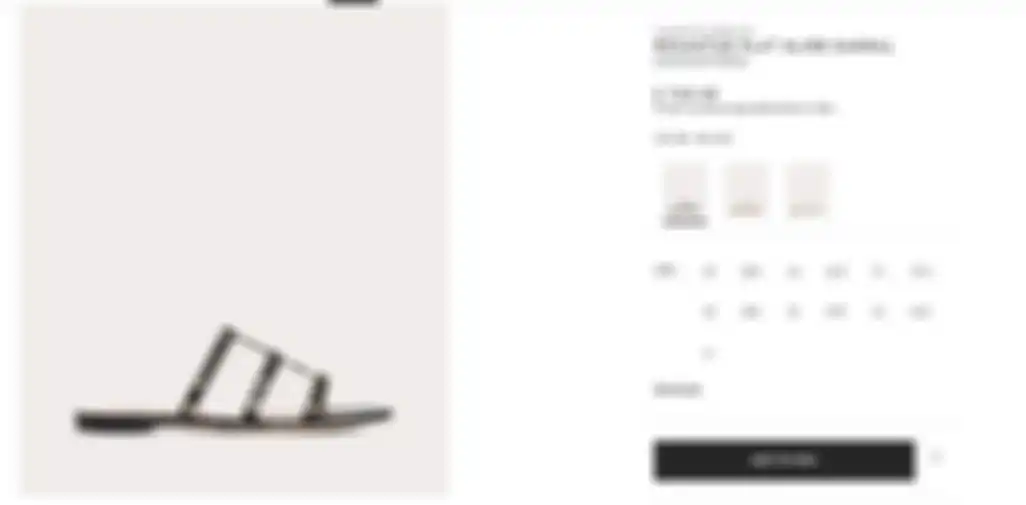 Sandal teplek milik Selvi Ananda