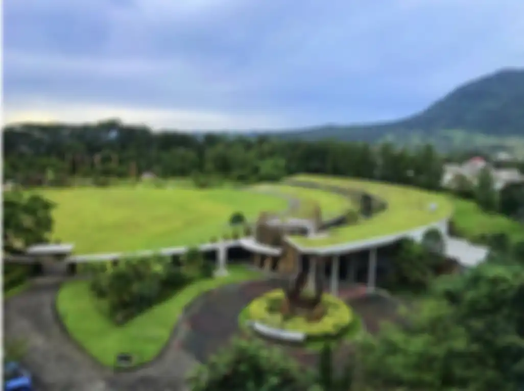 Inilah 5 foto aesthetic tempat wisata di Sentul yang lagi hits. Yakin kita nggak mau bikin sendiri di spot foto itu? 