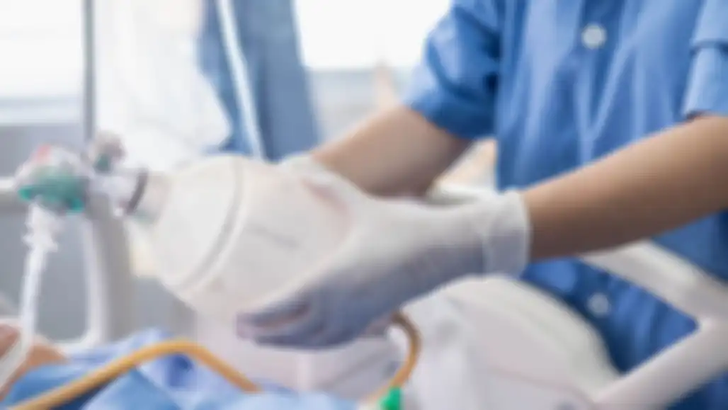 Dokter mengatakan orang dengan obesitas, yang sering memiliki kadar oksigen dalam darah yang lebih rendah, mungkin memerlukan perawatan dini dengan oksigen tambahan untuk virus corona.