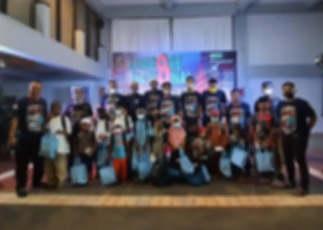 Kegiatan CSR menyantuni anak yatim oleh KZOI