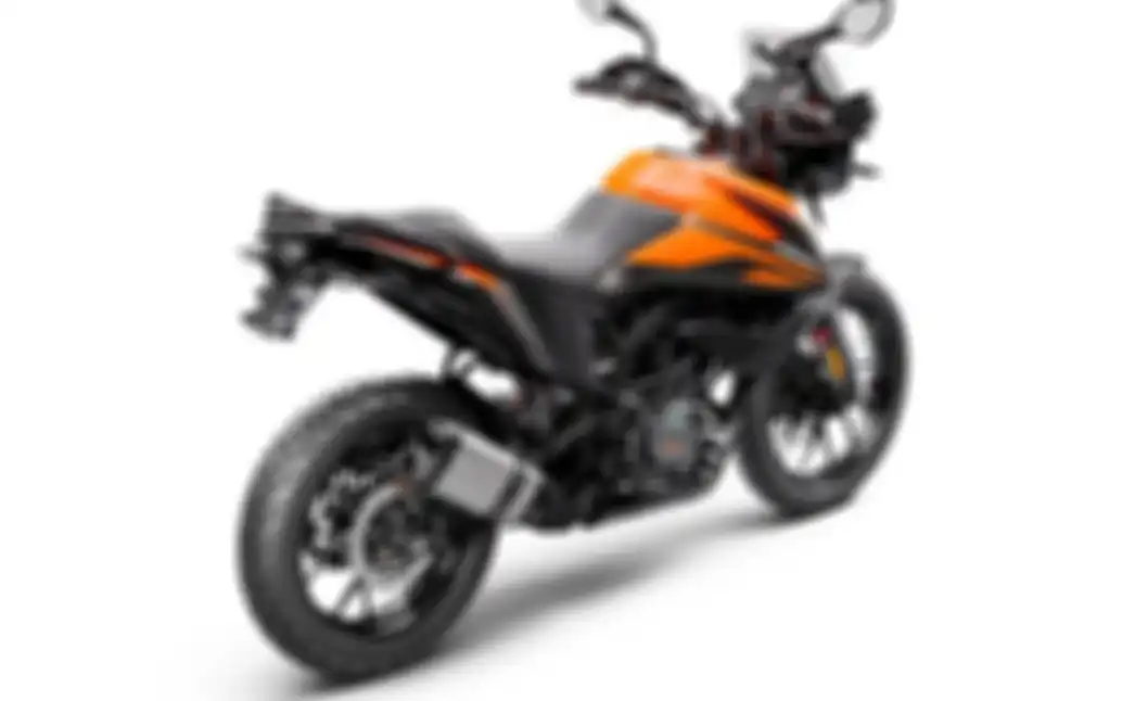 Tampak belakang KTM 390 Adventure 