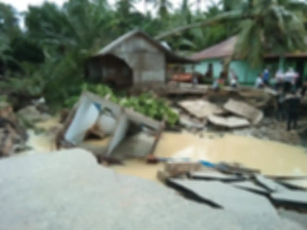 Banjir Terjang Mandailing Natal, Beberapa Bangunan Hanyut dan Rusak